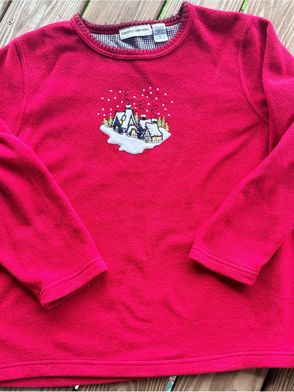 Cathy Daniels Holiday Fleece Sweater with Snowy Village Embroider XL